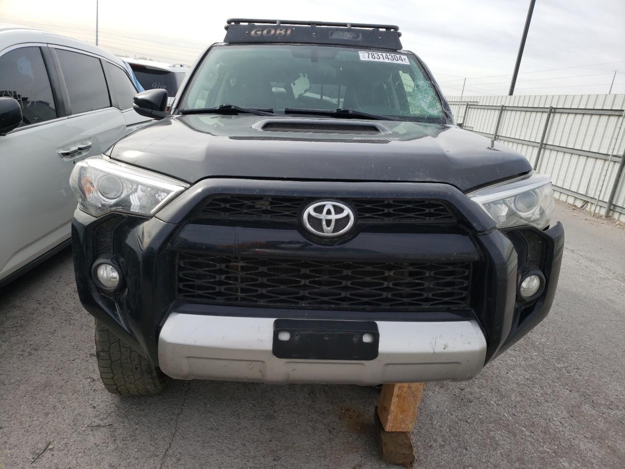 JTEBU5JR4J5500833 2018 Toyota 4Runner Sr5/Sr5 Premium