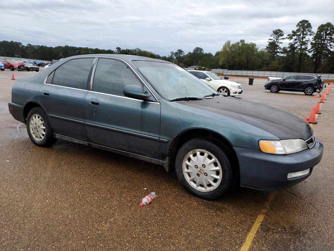 1996 Honda Accord Ex VIN: 1HGCD5651TA188013 Lot: 79533564