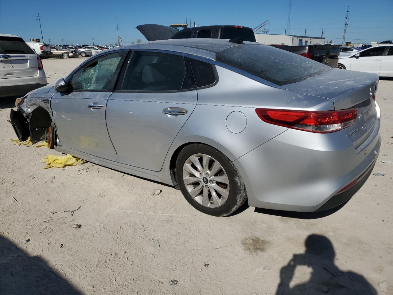 2016 Kia Optima Ex VIN: 5XXGU4L39GG041235 Lot: 81844644