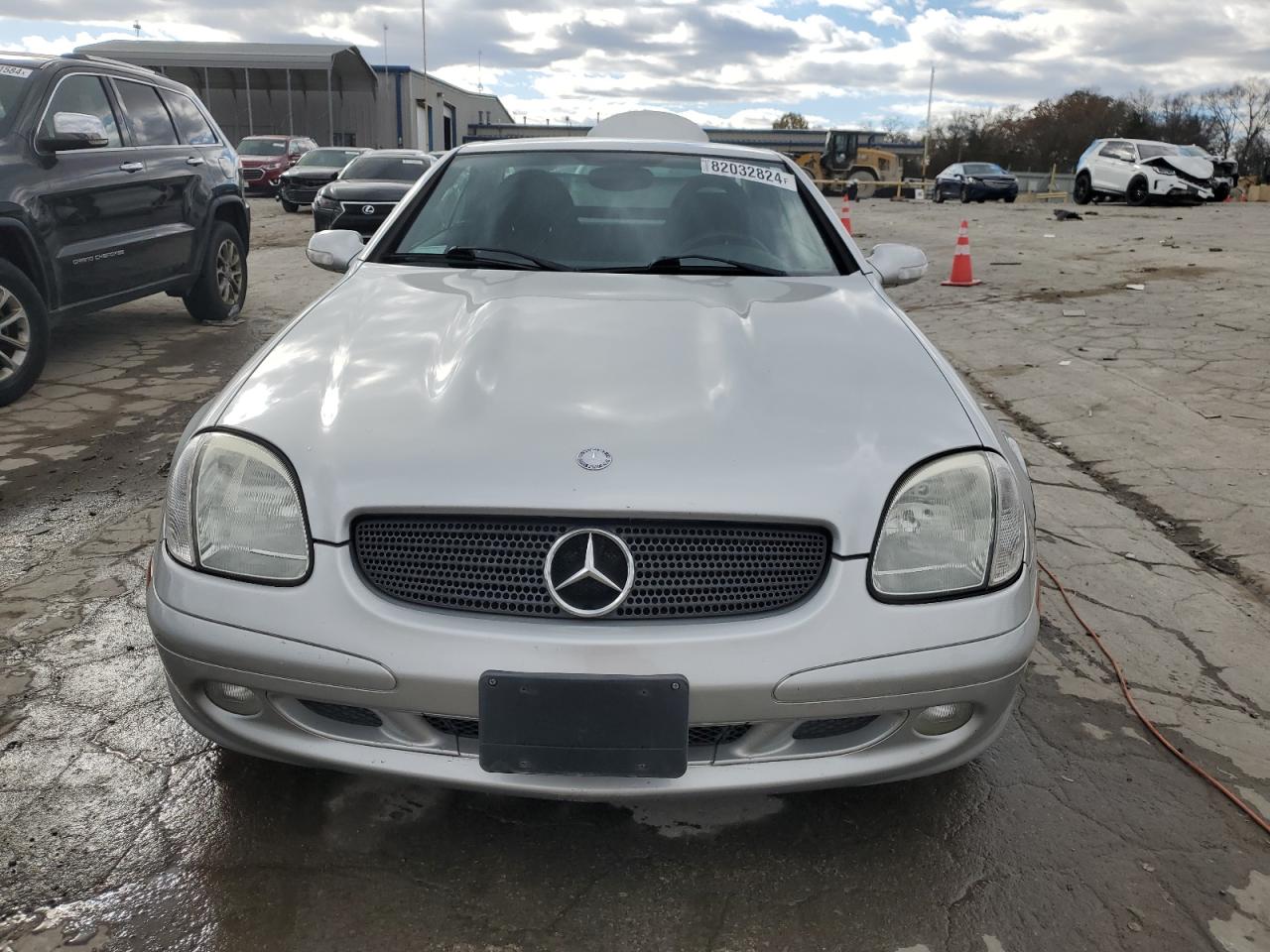 2002 Mercedes-Benz Slk 320 VIN: WDBKK65F32F245151 Lot: 82032824