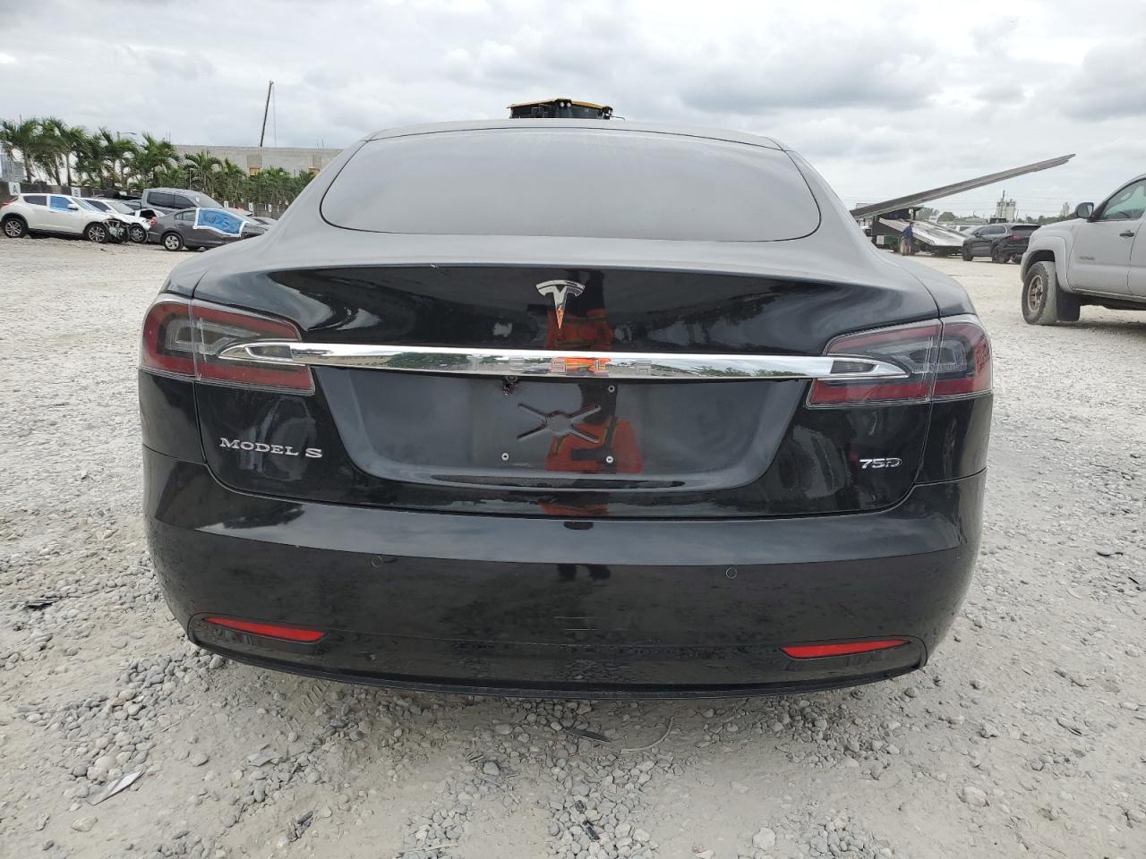 5YJSA1E29JF280784 2018 Tesla Model S