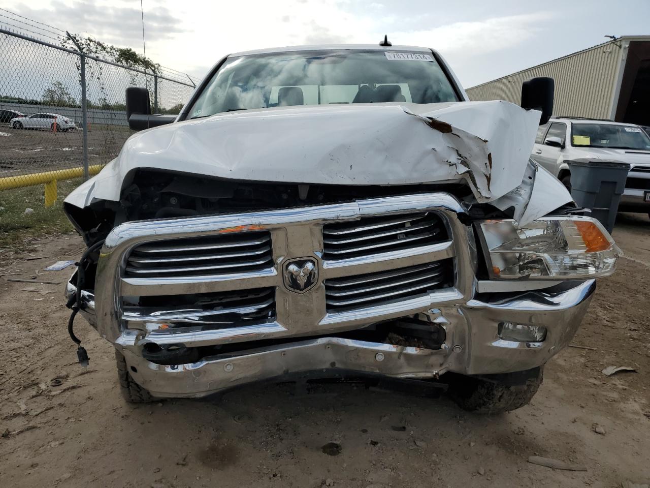 2017 Ram 2500 Slt VIN: 3C6UR5DL0HG772988 Lot: 78177314