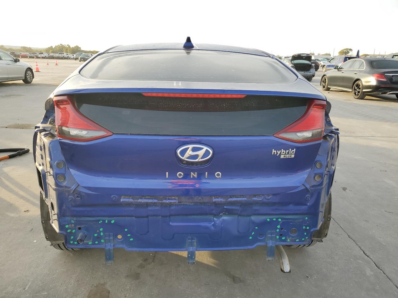 KMHC65LC8KU144823 2019 Hyundai Ioniq Blue