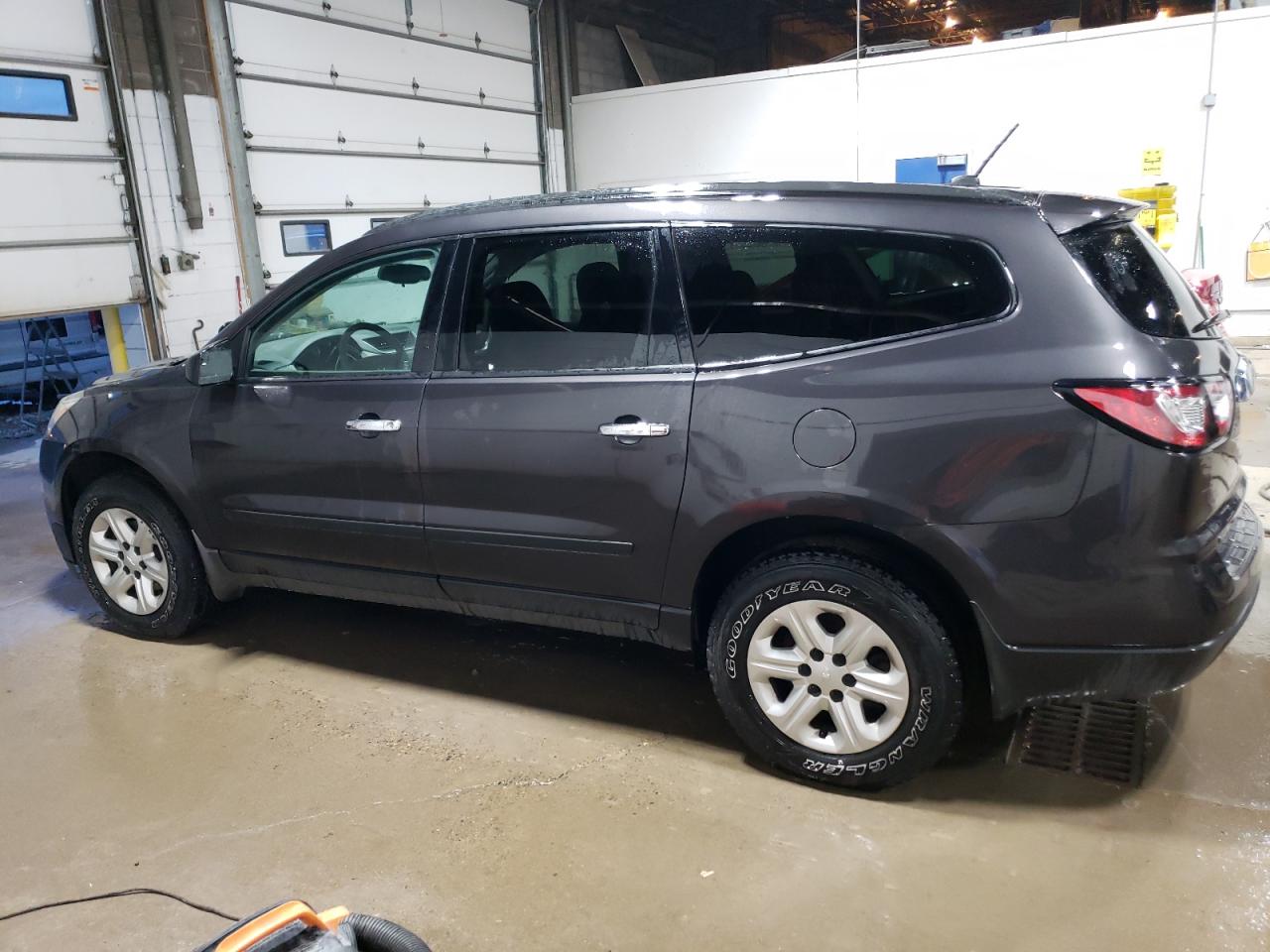 1GNKVFED7EJ182605 2014 Chevrolet Traverse Ls