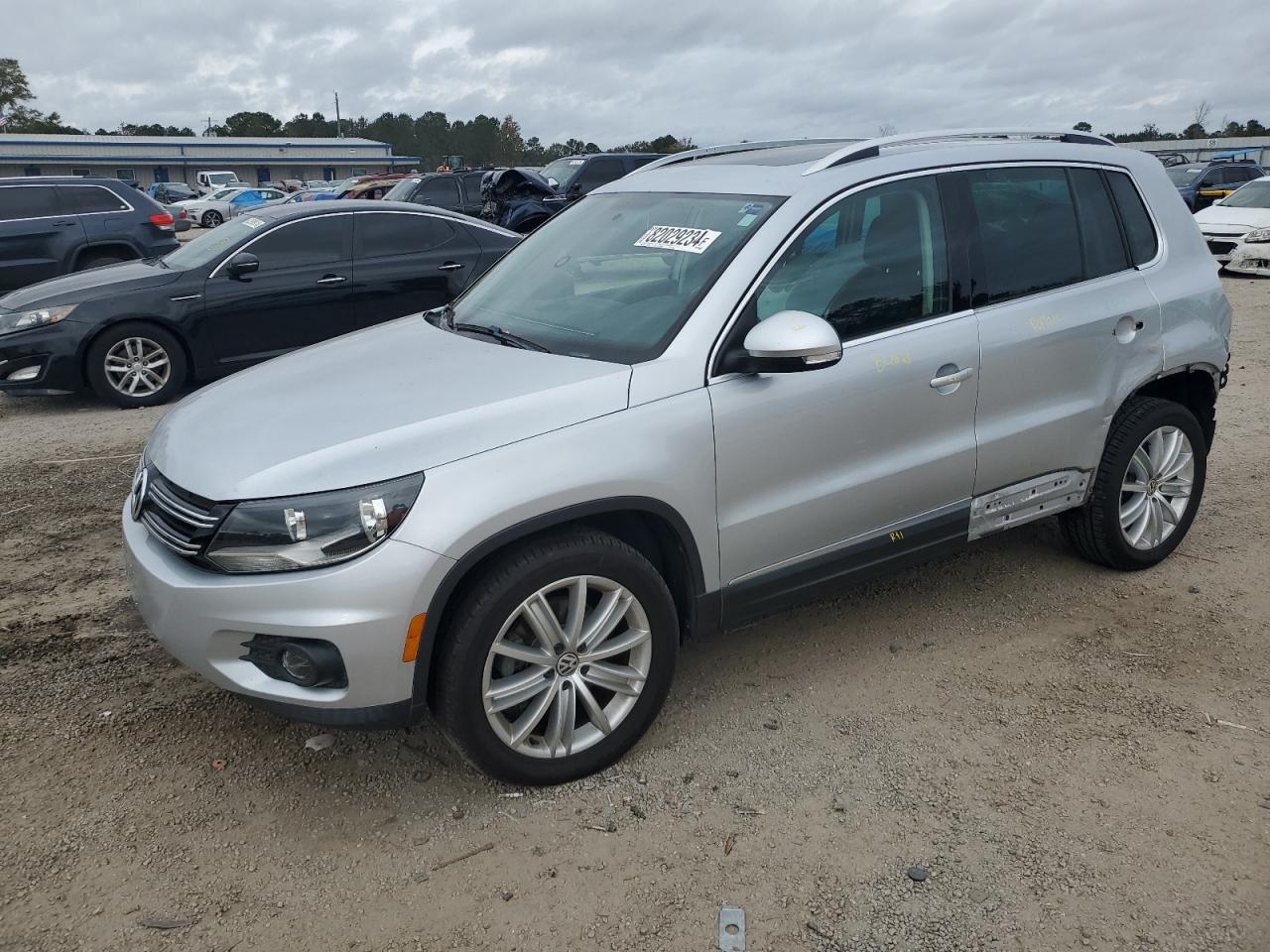 2013 Volkswagen Tiguan S VIN: WVGAV7AX7DW553513 Lot: 82029234