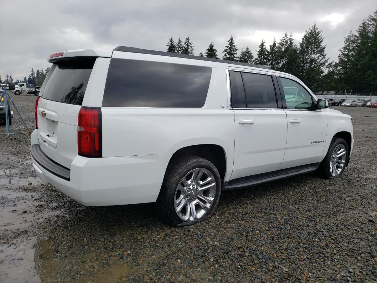 2016 Chevrolet Suburban K1500 Lt VIN: 1GNSKHKC8GR324190 Lot: 82057214