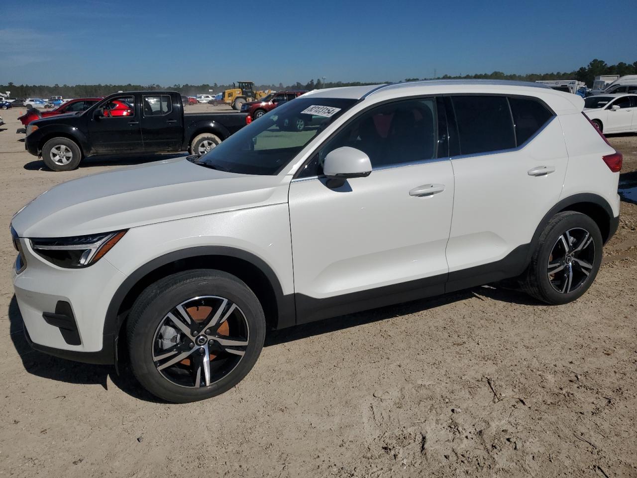 YV4L12UJ3S2450867 2025 Volvo Xc40 Core