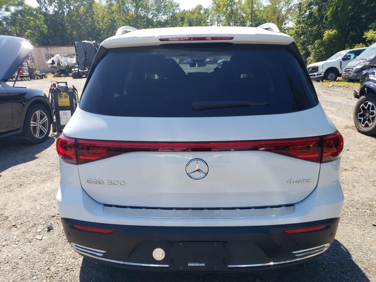 W1N9M0KB0NN008631 2022 Mercedes-Benz Eqb 300 4Matic