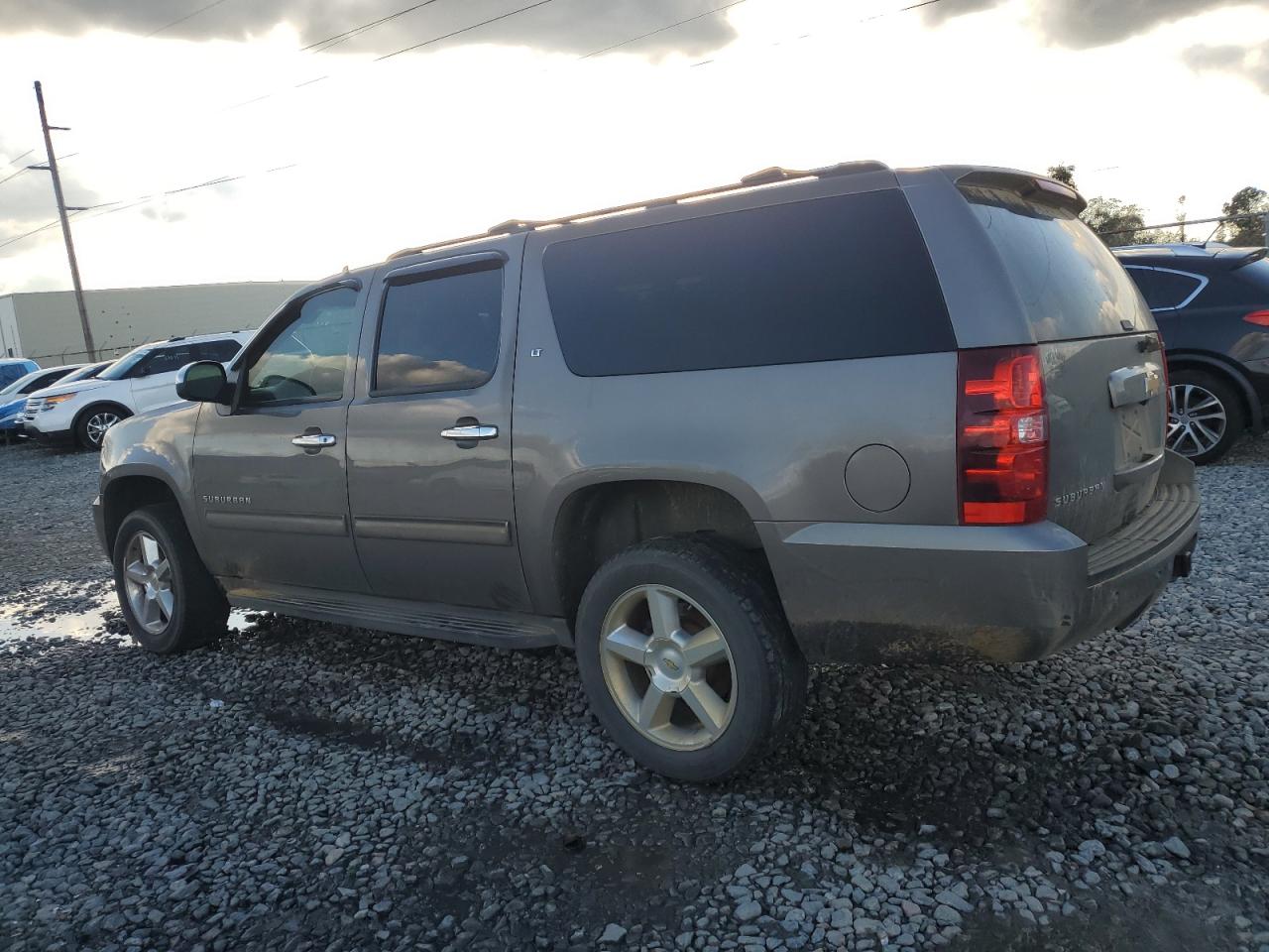 2014 Chevrolet Suburban C1500 Lt VIN: 1GNSCJE01ER156217 Lot: 81288214