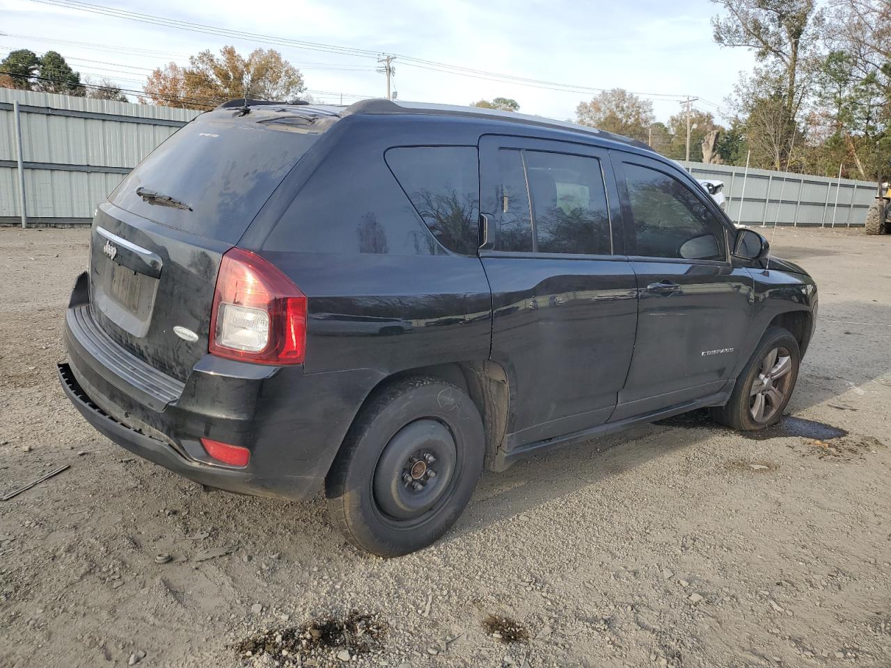 2015 Jeep Compass Latitude VIN: 1C4NJDEB3FD370736 Lot: 78718223