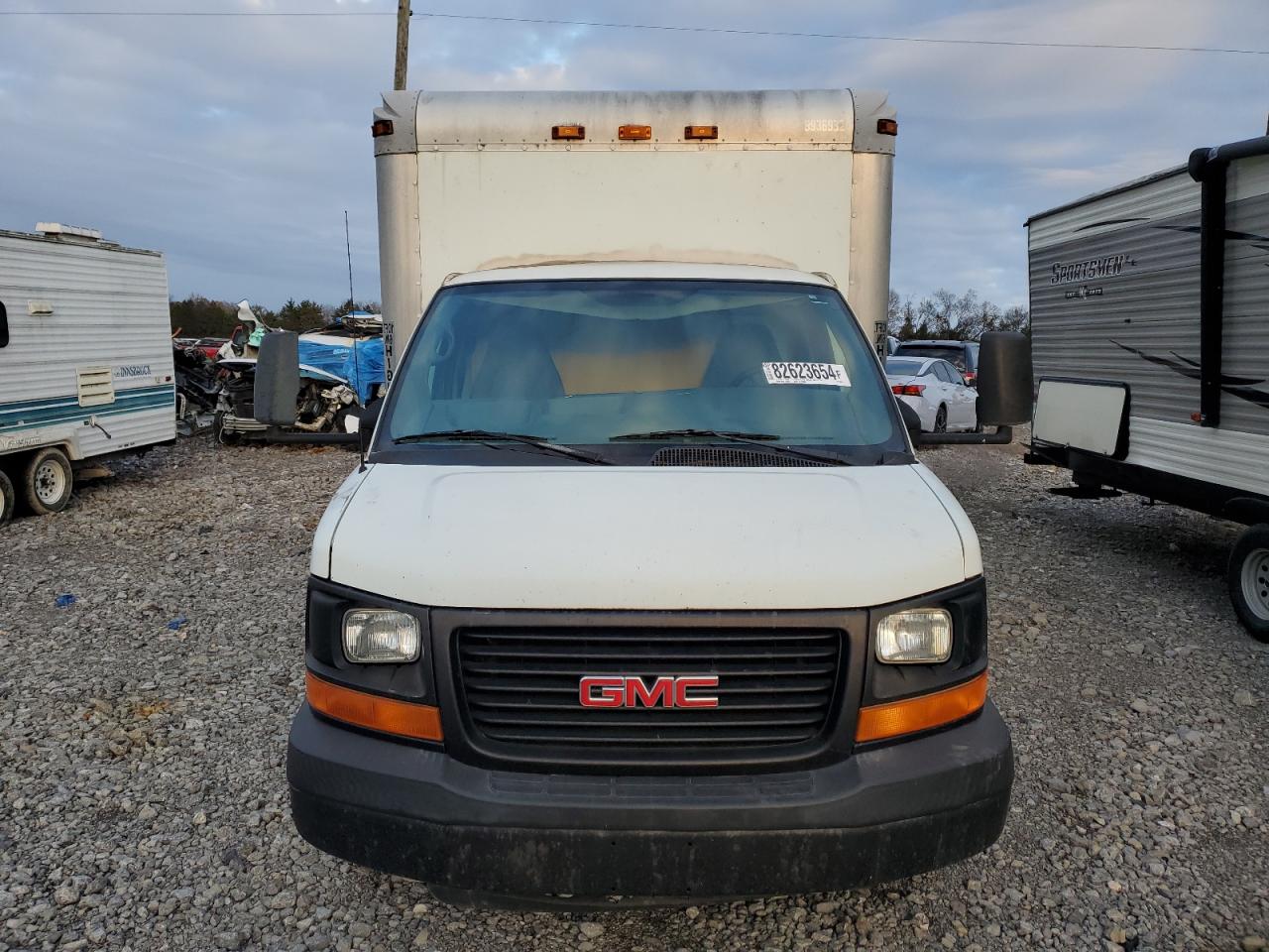 2007 GMC Savana Cutaway G3500 VIN: 1GDHG31U171902416 Lot: 82623654