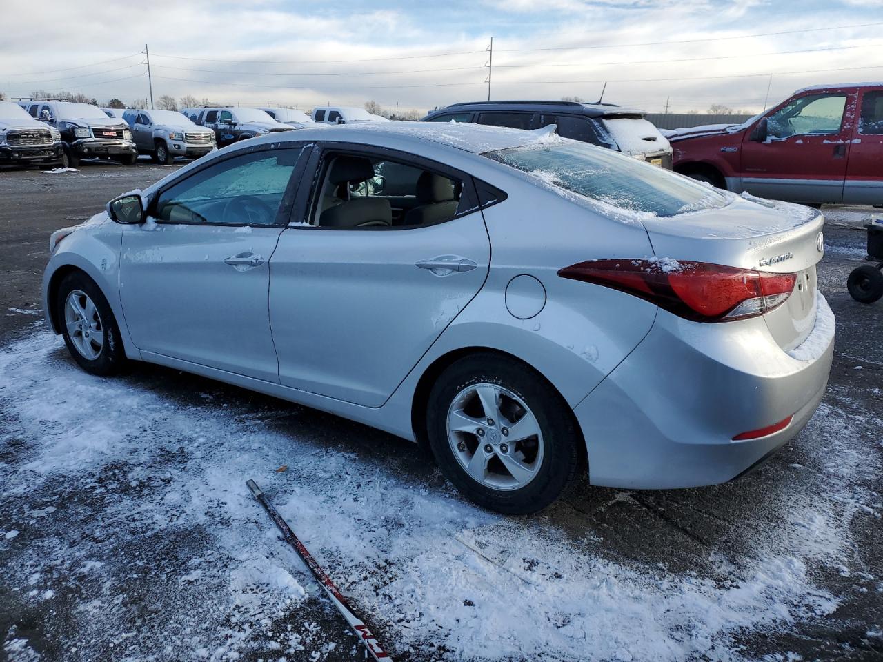 KMHDH4AE5FU323100 2015 Hyundai Elantra Se