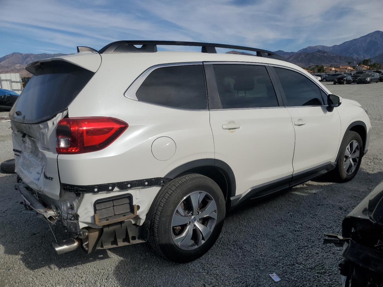 2019 Subaru Ascent Premium VIN: 4S4WMAFDXK3465042 Lot: 82449694