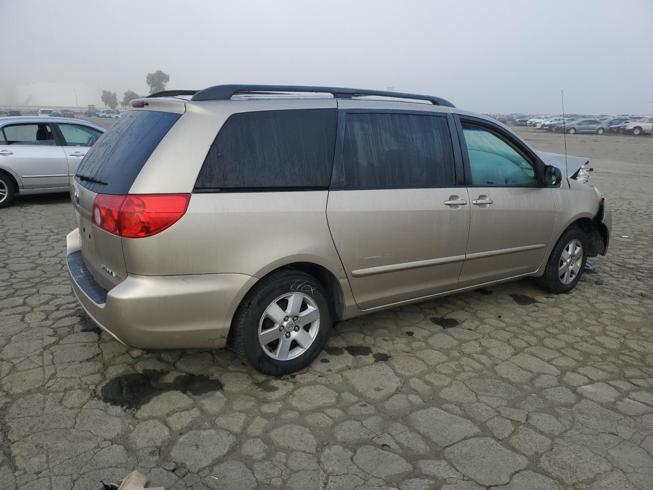 2007 Toyota Sienna Ce VIN: 5TDZK23C67S057250 Lot: 84332014