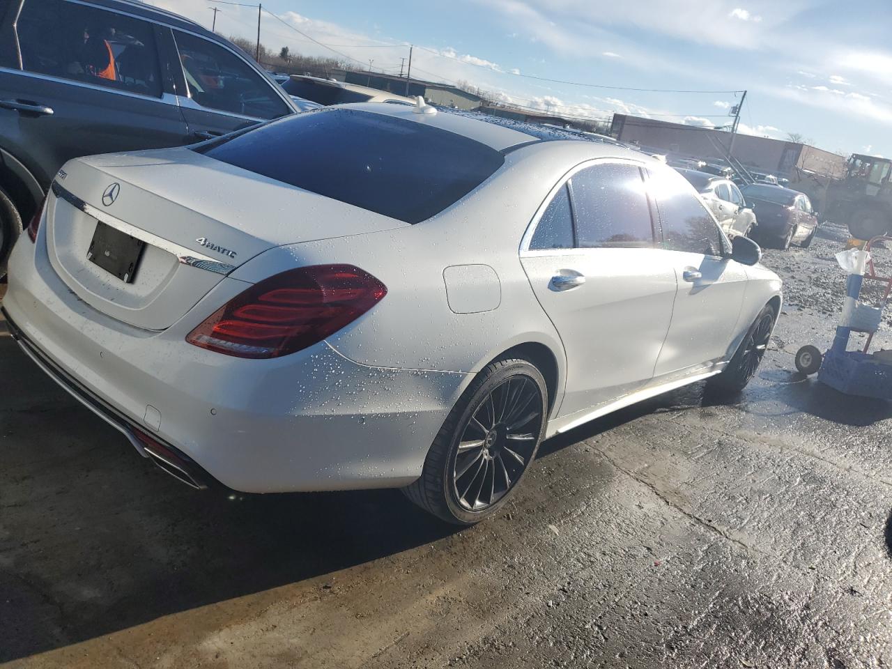 2017 Mercedes-Benz S 550 4Matic VIN: WDDUG8FB8HA325379 Lot: 84193694