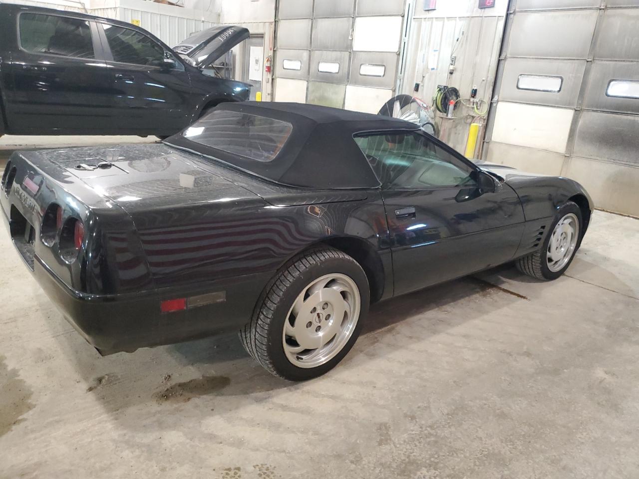 1994 Chevrolet Corvette VIN: 1G1YY32P8R5103280 Lot: 83605404