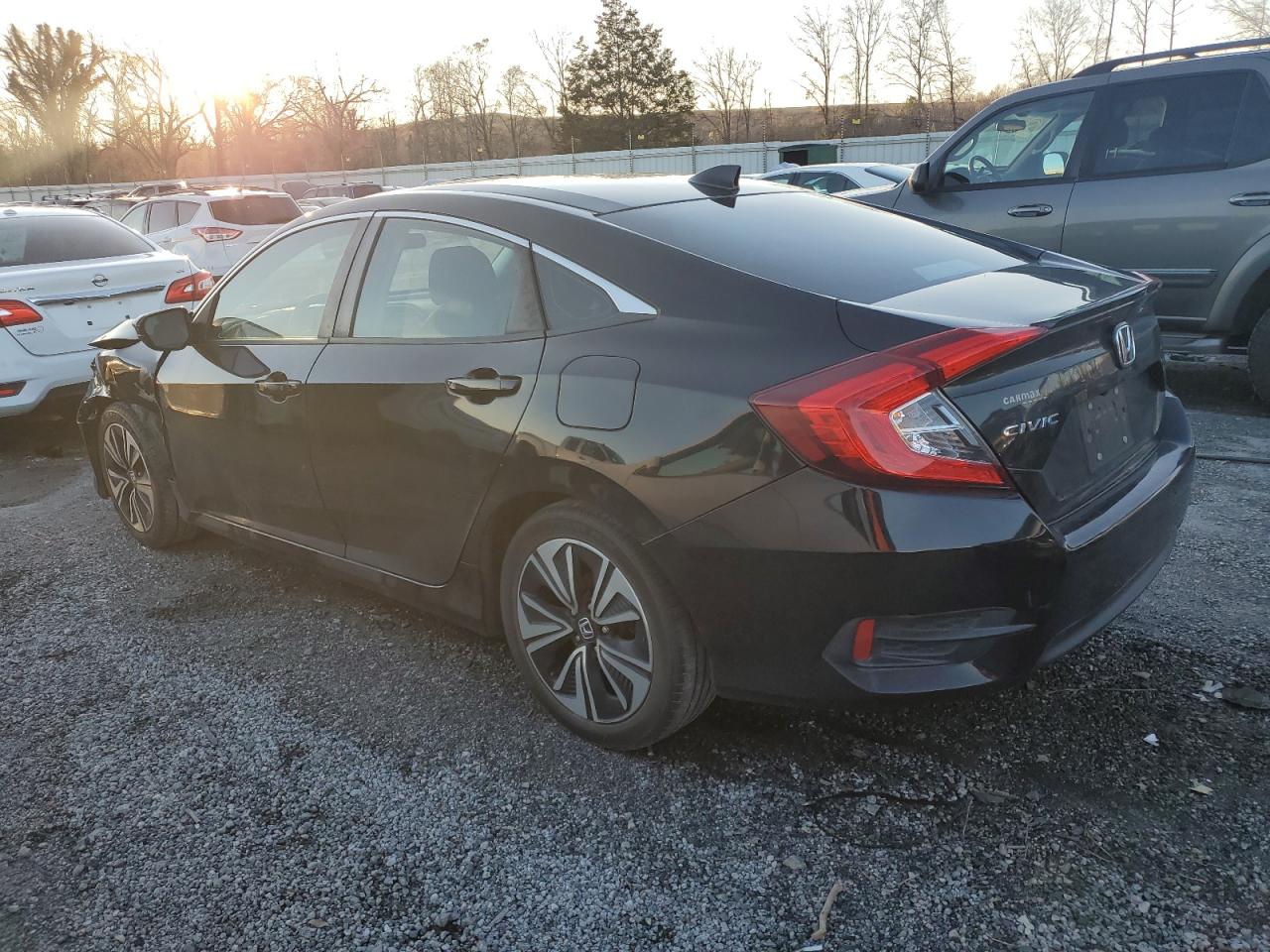 2HGFC1F36GH640472 2016 Honda Civic Ex