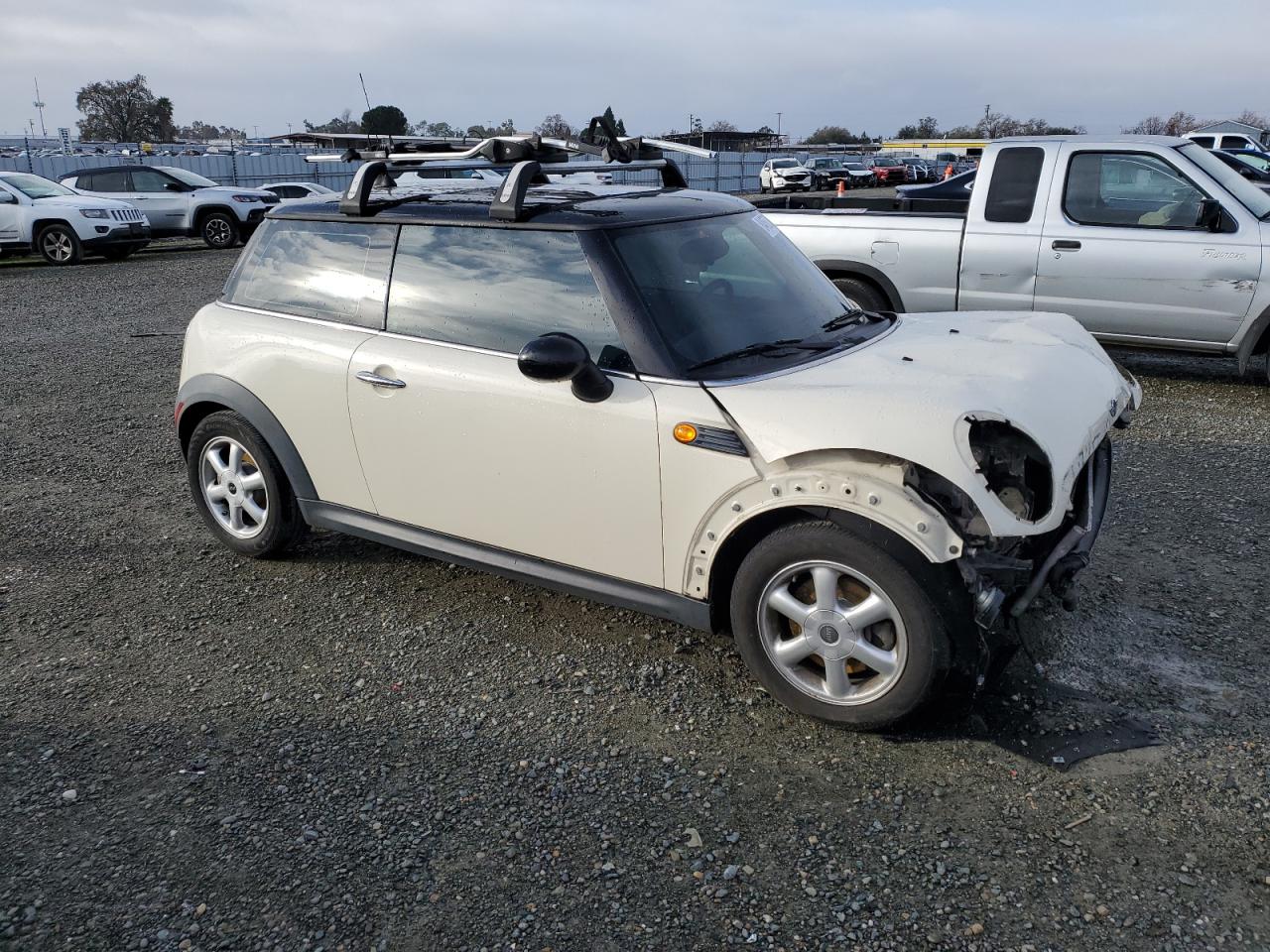 2010 Mini Cooper VIN: WMWMF3C56ATZ67377 Lot: 84662784