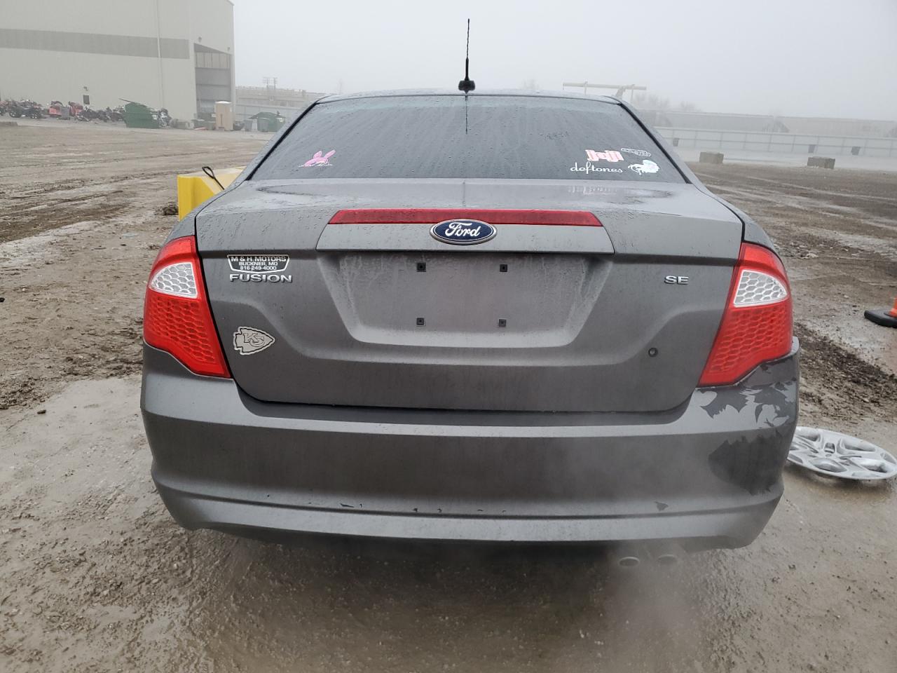 3FAHP0HA3BR189988 2011 Ford Fusion Se