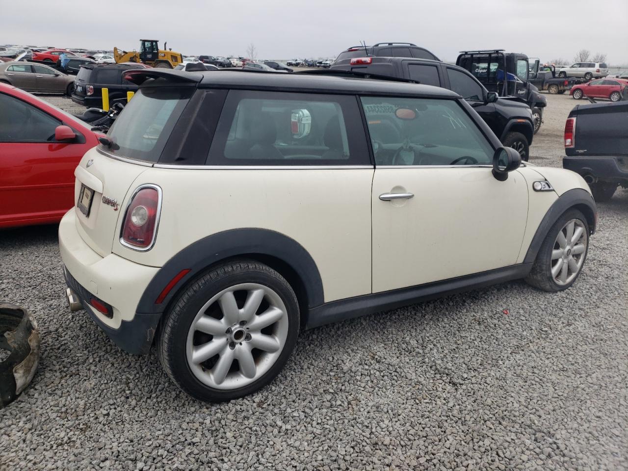 2007 Mini Cooper S VIN: WMWMF73557TL90440 Lot: 85923344