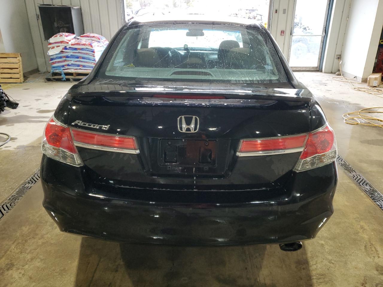 2011 Honda Accord Ex VIN: 1HGCP2F71BA070405 Lot: 85848814