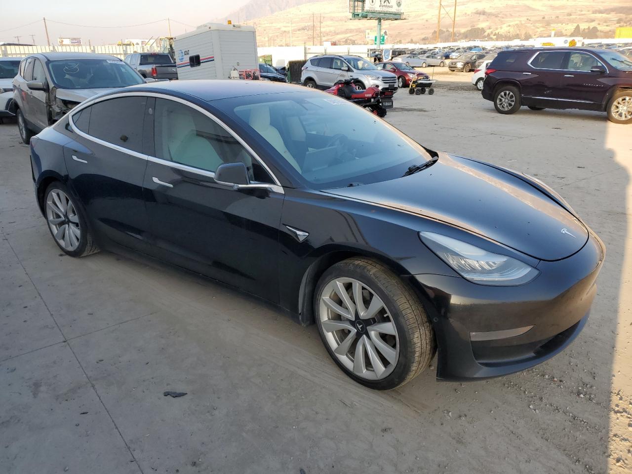 2018 Tesla Model 3 VIN: 5YJ3E1EB1JF134940 Lot: 84016504