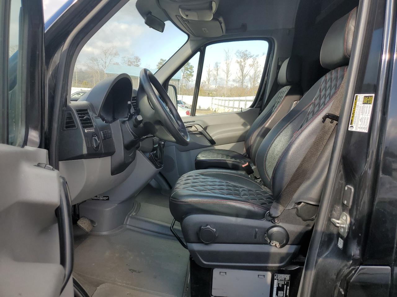 8BRPE7CD2JE159564 2018 Mercedes-Benz Sprinter 2500