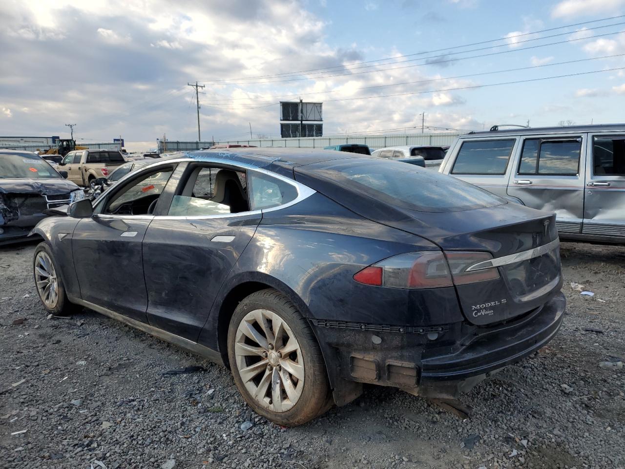 5YJSA1CN8DFP22472 2013 Tesla Model S