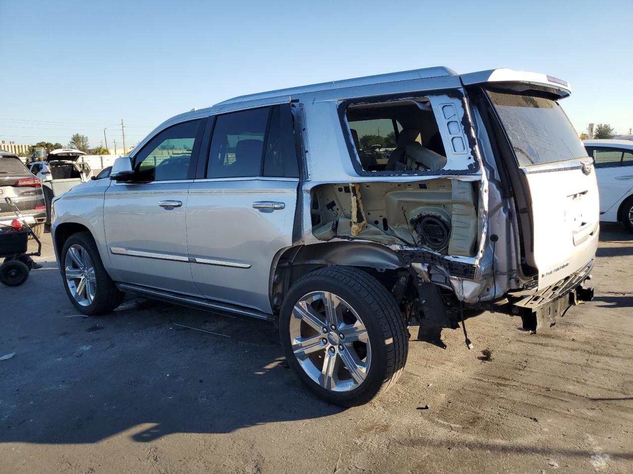 2020 Cadillac Escalade Premium Luxury VIN: 1GYS4CKJ9LR172686 Lot: 82578424