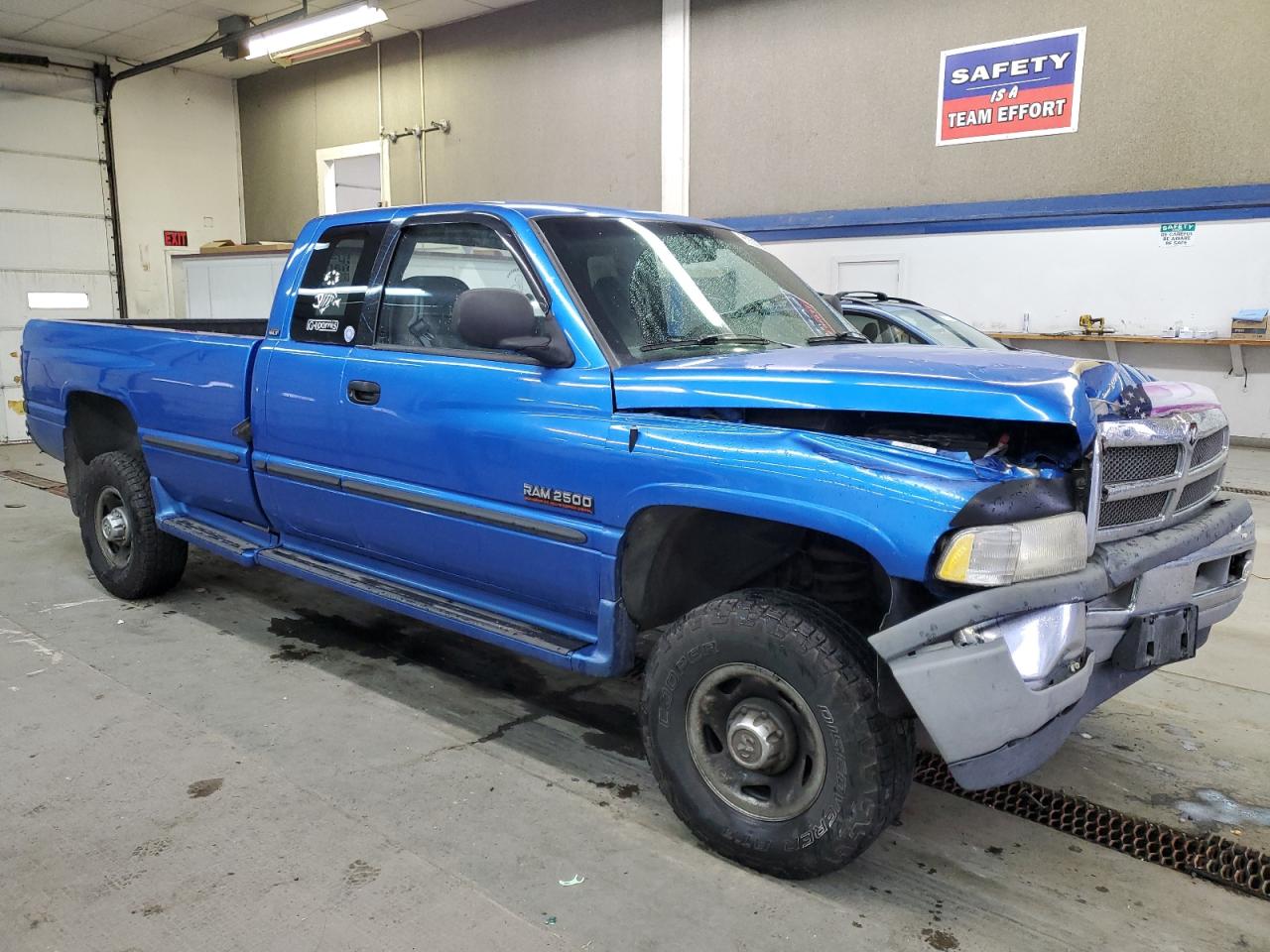 1999 Dodge Ram 2500 VIN: 1B7KF2363XJ608134 Lot: 85928784