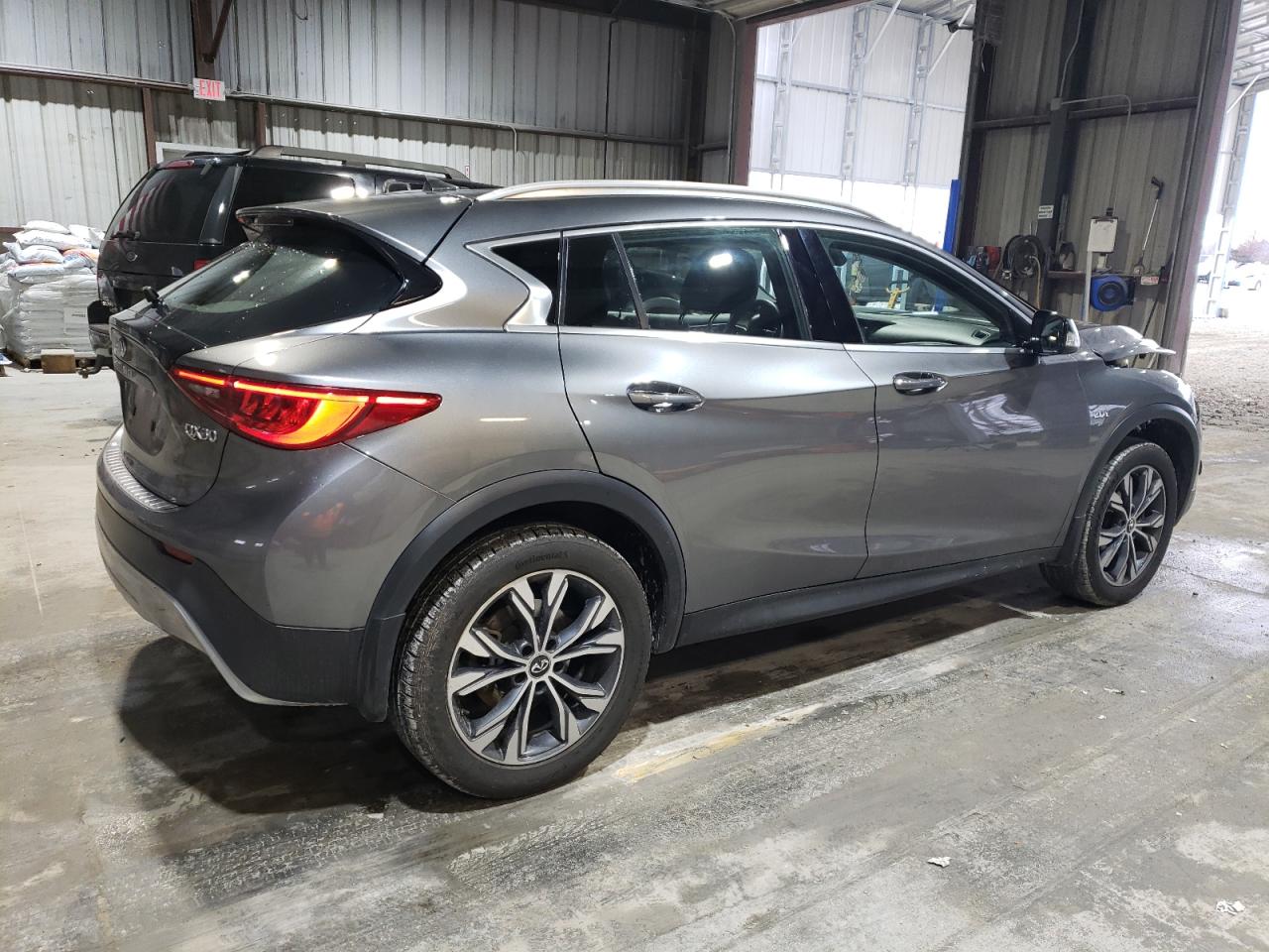 2018 Infiniti Qx30 Base VIN: SJKCH5CR8JA060405 Lot: 85941144