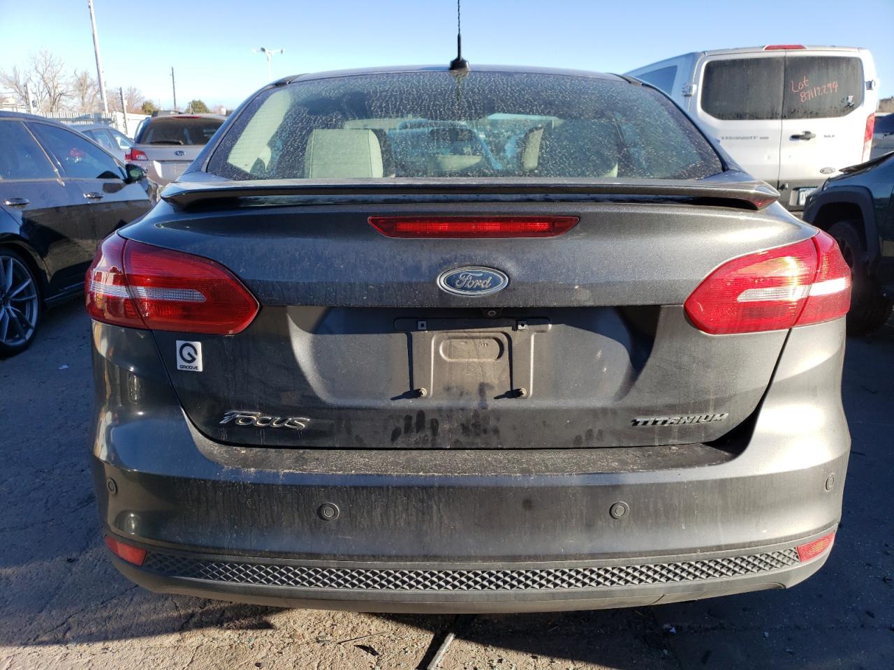 1FADP3J27JL261064 2018 Ford Focus Titanium