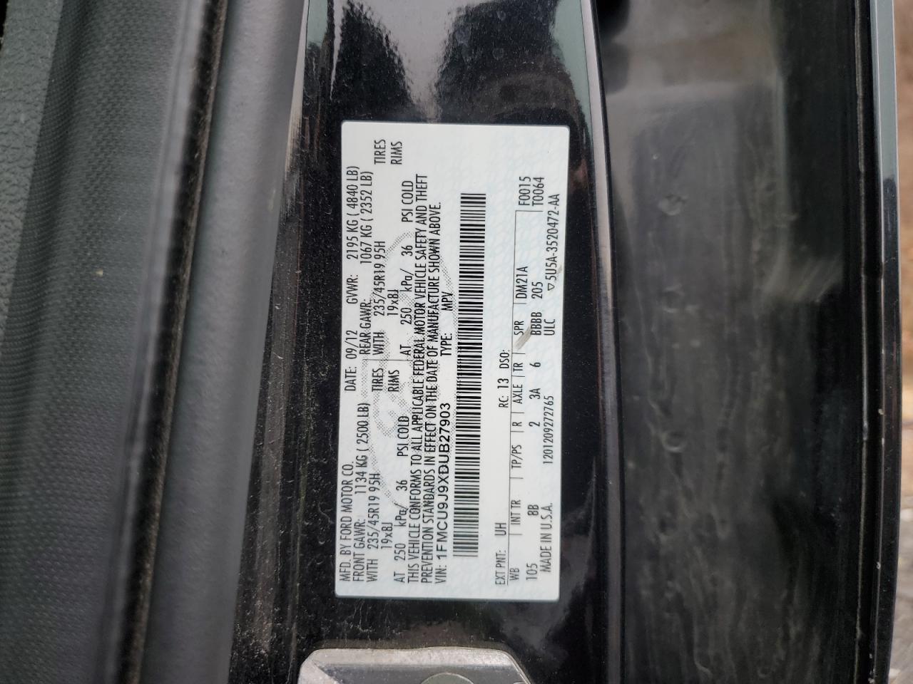 1FMCU9J9XDUB27903 2013 Ford Escape Titanium