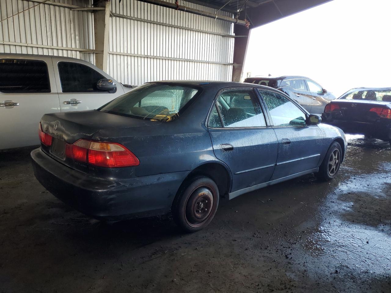 1999 Honda Accord Dx VIN: 1HGCF8645XA077957 Lot: 86369004