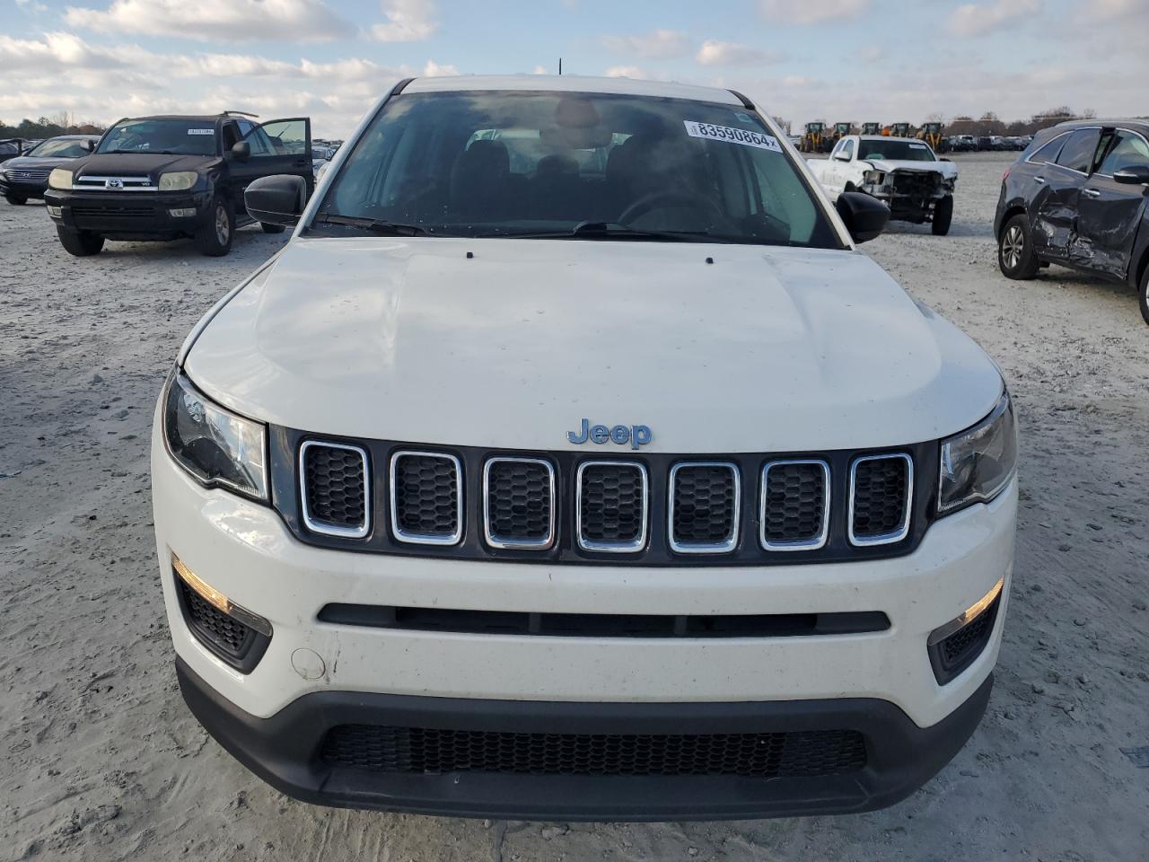 2018 Jeep Compass Sport VIN: 3C4NJCAB5JT211347 Lot: 83590864