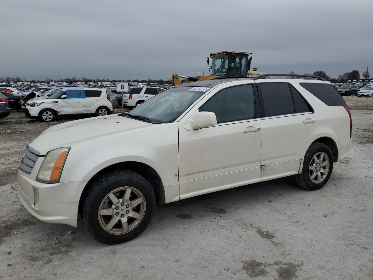 2008 Cadillac Srx VIN: 1GYEE637880152133 Lot: 83984354