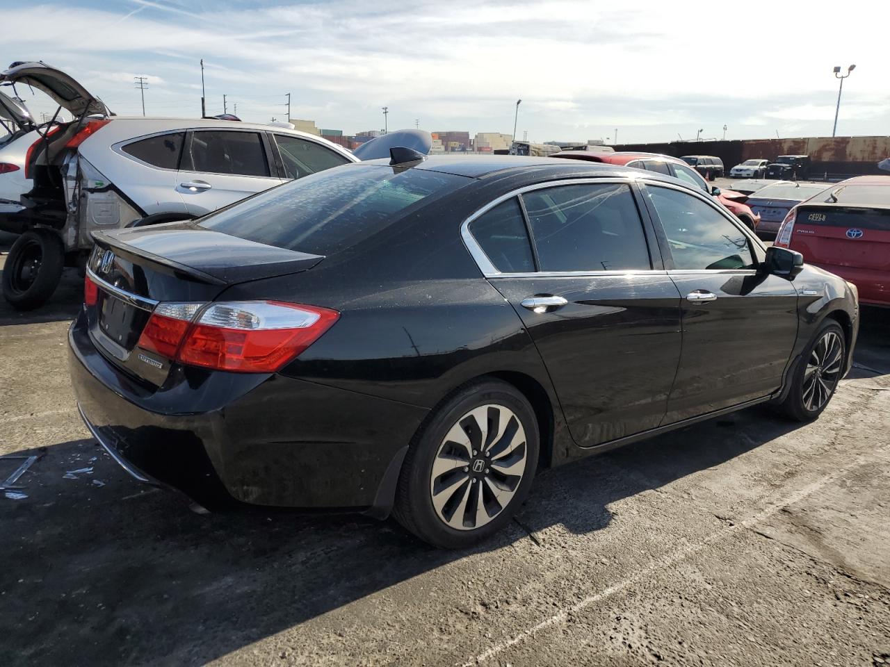 1HGCR6F55FA013713 2015 Honda Accord Hybrid Exl