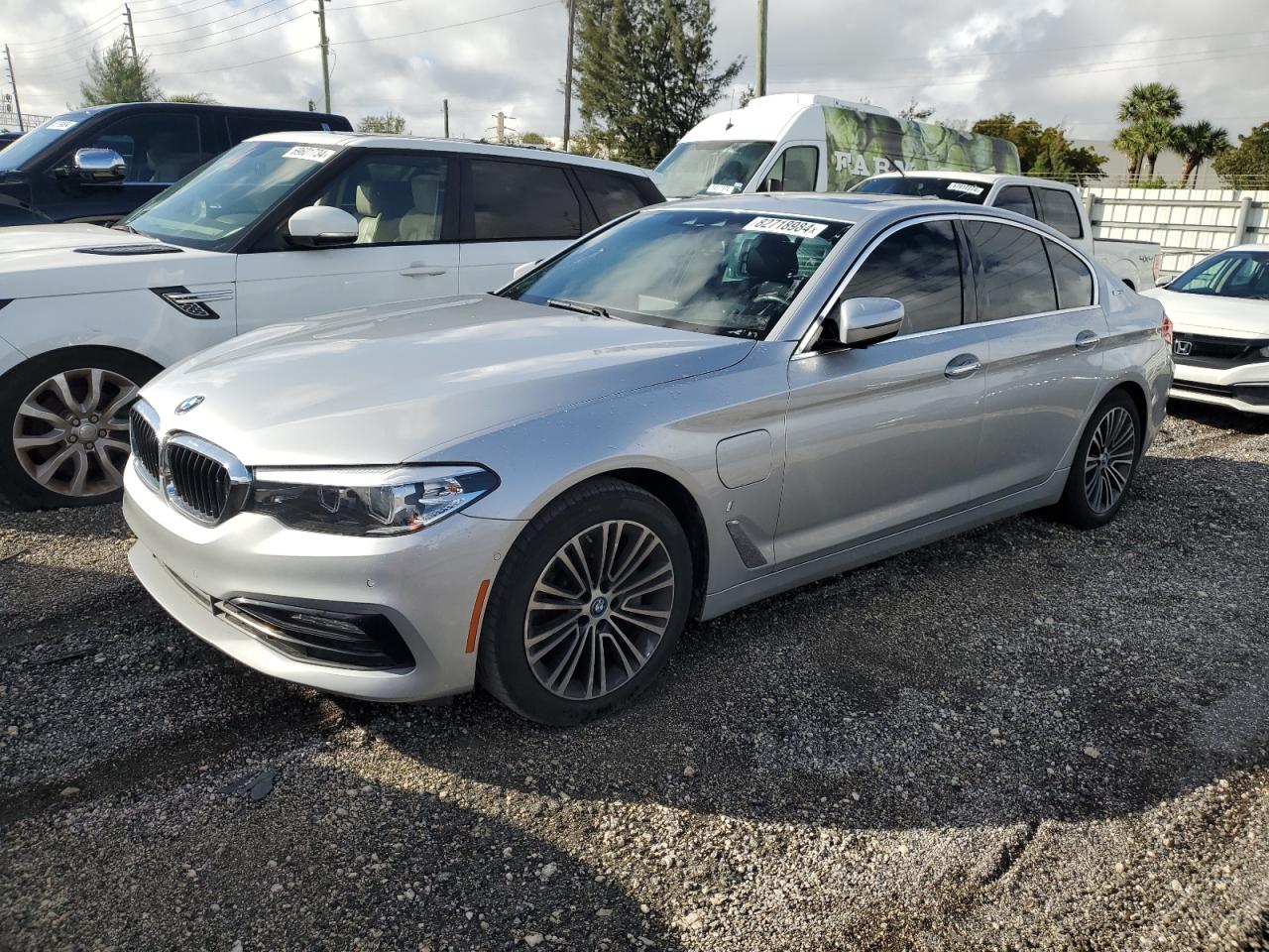 WBAJA9C52JG623073 2018 BMW 530E