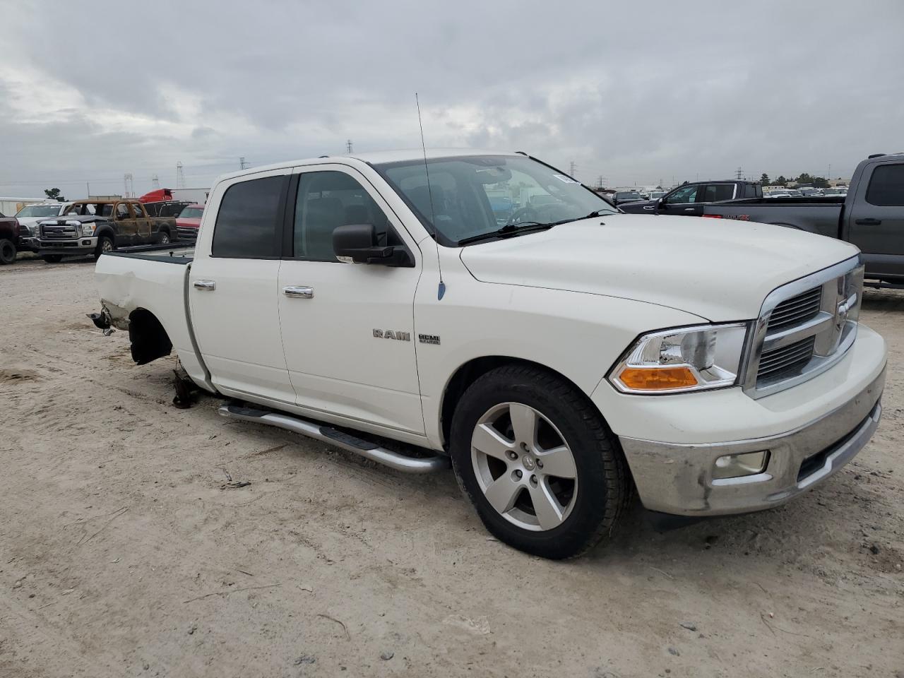 2009 Dodge Ram 1500 VIN: 1D3HB13T29S725276 Lot: 84820114