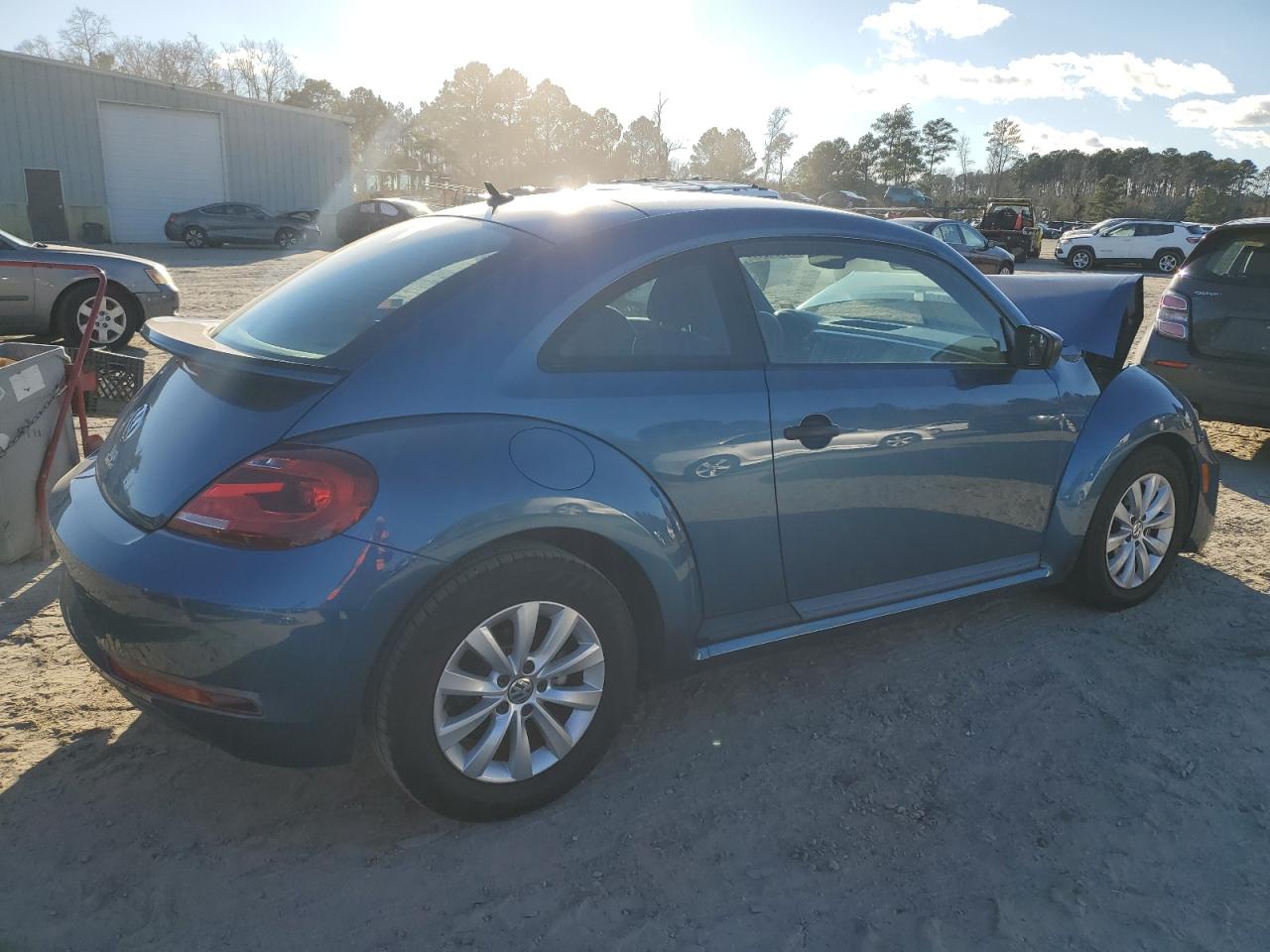 2017 Volkswagen Beetle 1.8T VIN: 3VWF17AT6HM615876 Lot: 86504314