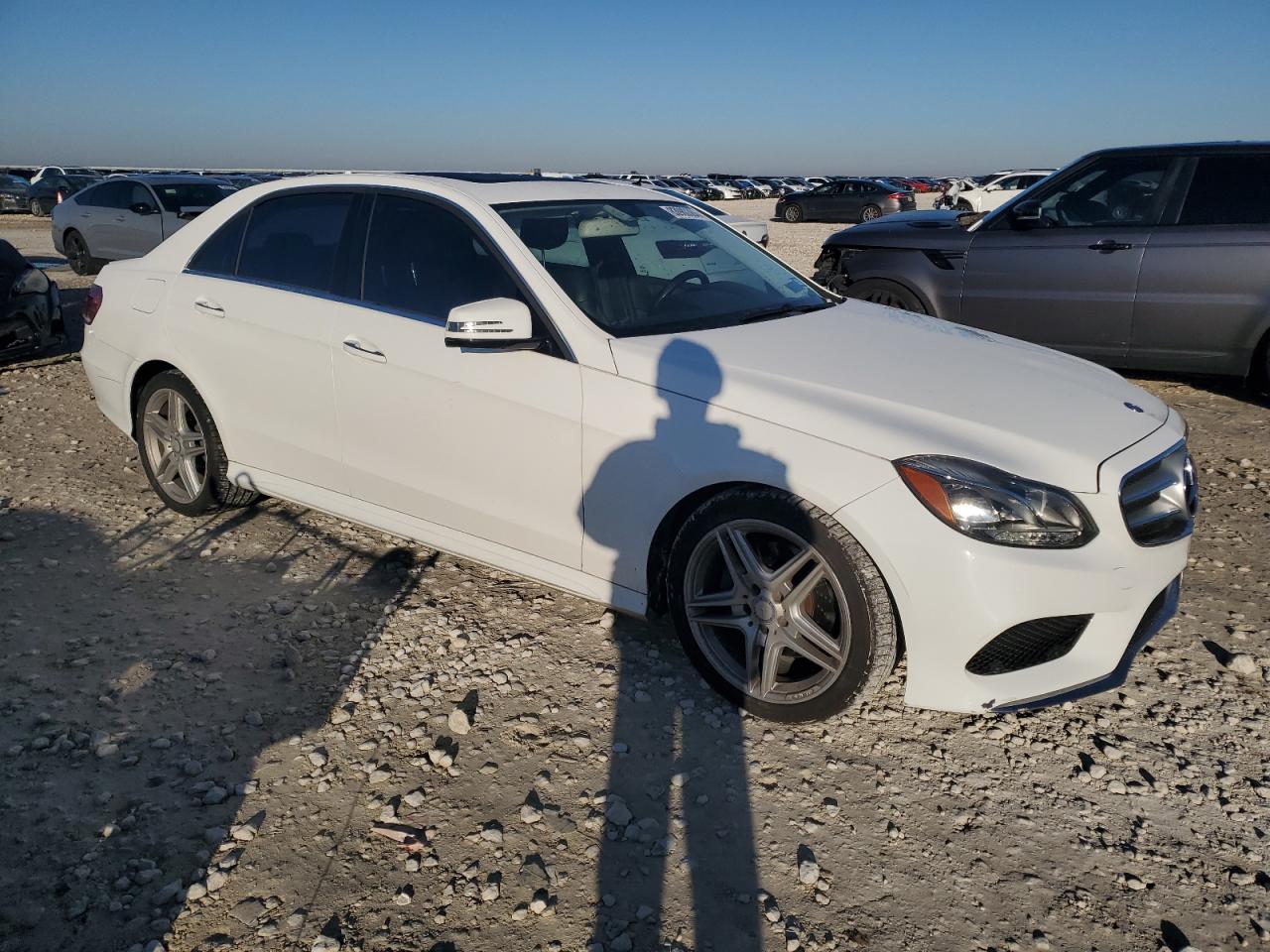 2014 Mercedes-Benz E 350 VIN: WDDHF5KB2EA872040 Lot: 83980384