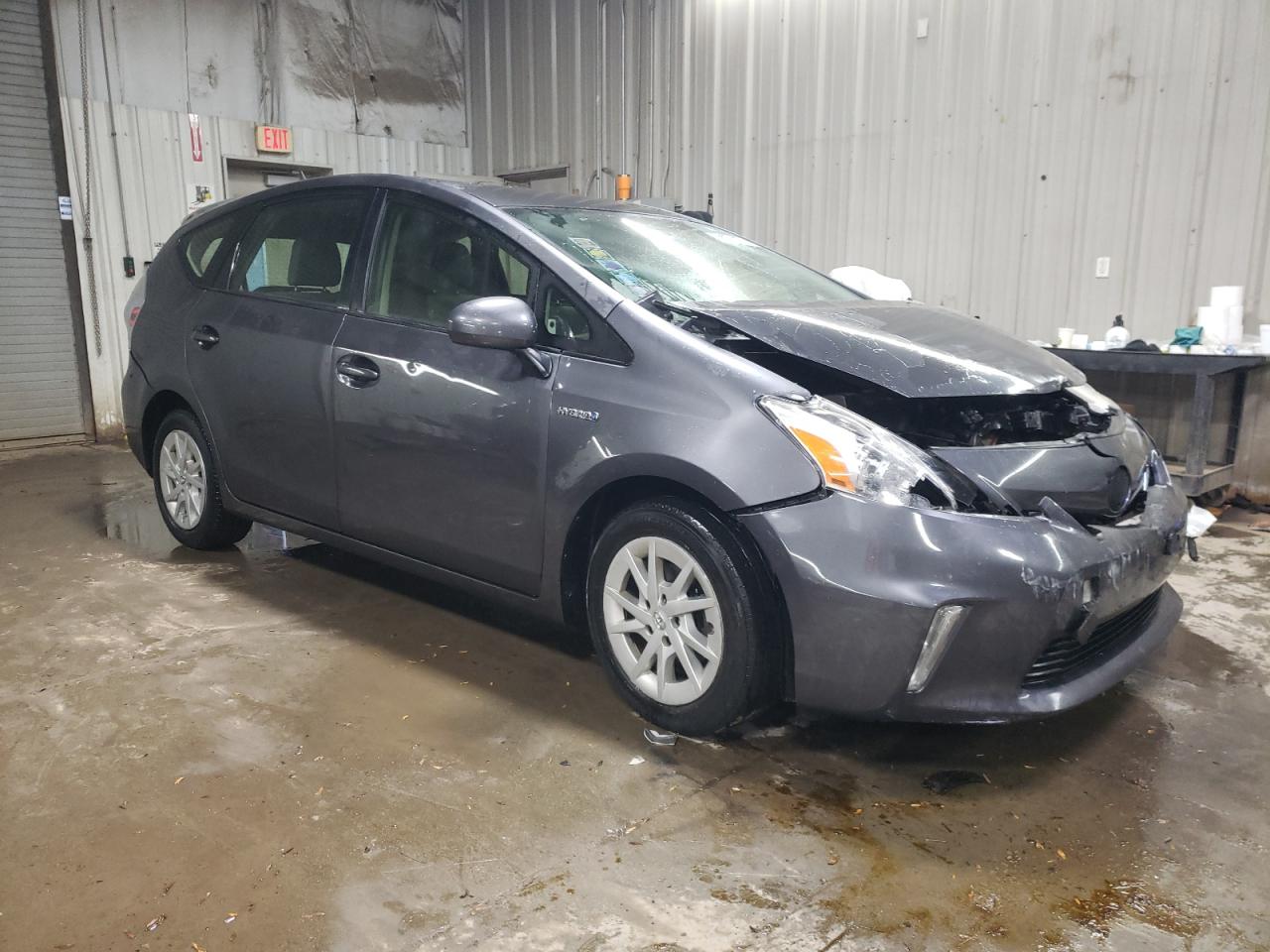 JTDZN3EU3EJ011906 2014 Toyota Prius V