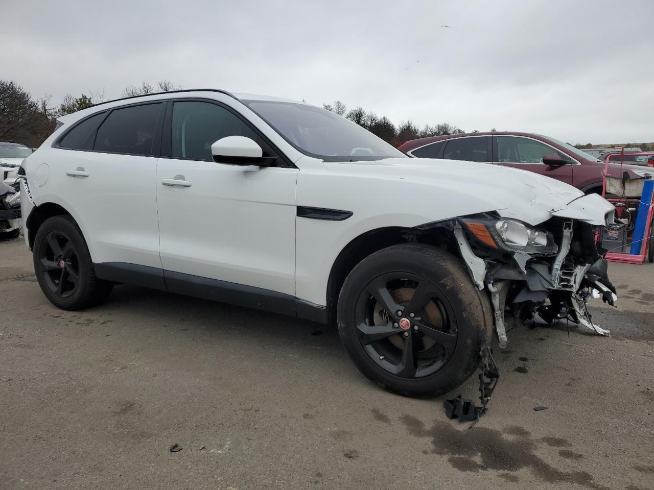 SADCJ2FX5KA393599 2019 Jaguar F-Pace Premium