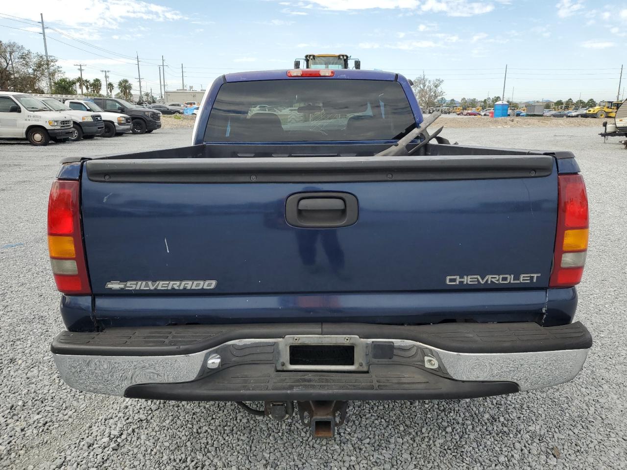 2000 Chevrolet Silverado C1500 VIN: 2GCEC19T3Y1281405 Lot: 86518094