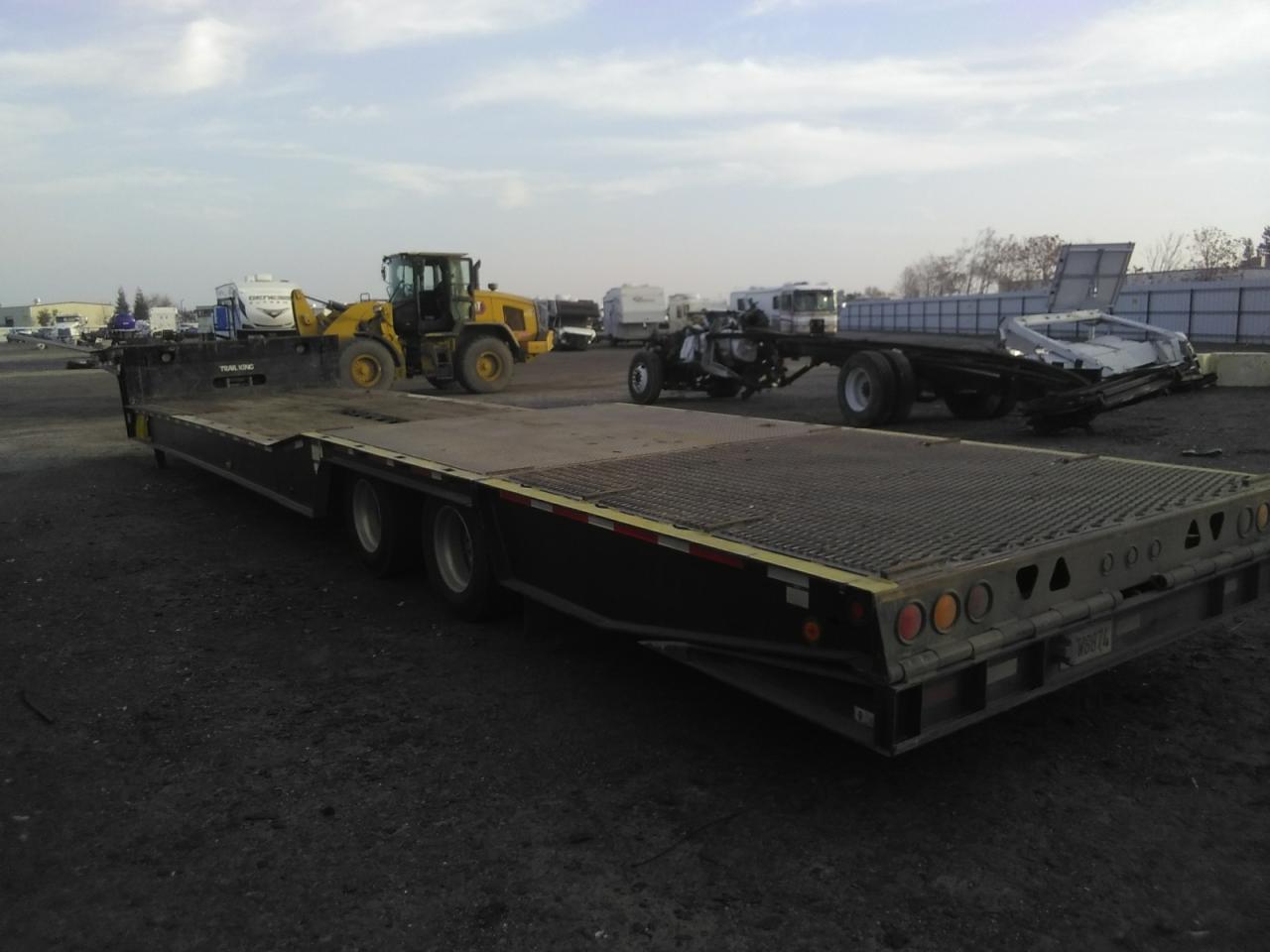 1TKA04820EM092771 2014 Trail King Trailer