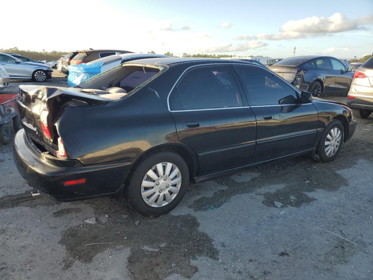 1996 Honda Accord Lx VIN: 1HGCD5637TA146086 Lot: 85520734