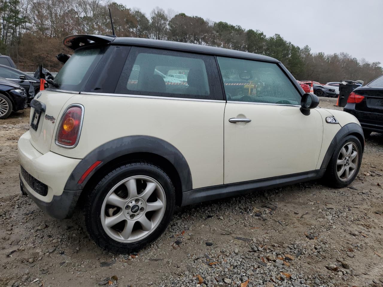 2010 Mini Cooper S VIN: WMWMF7C54ATZ74173 Lot: 85613414