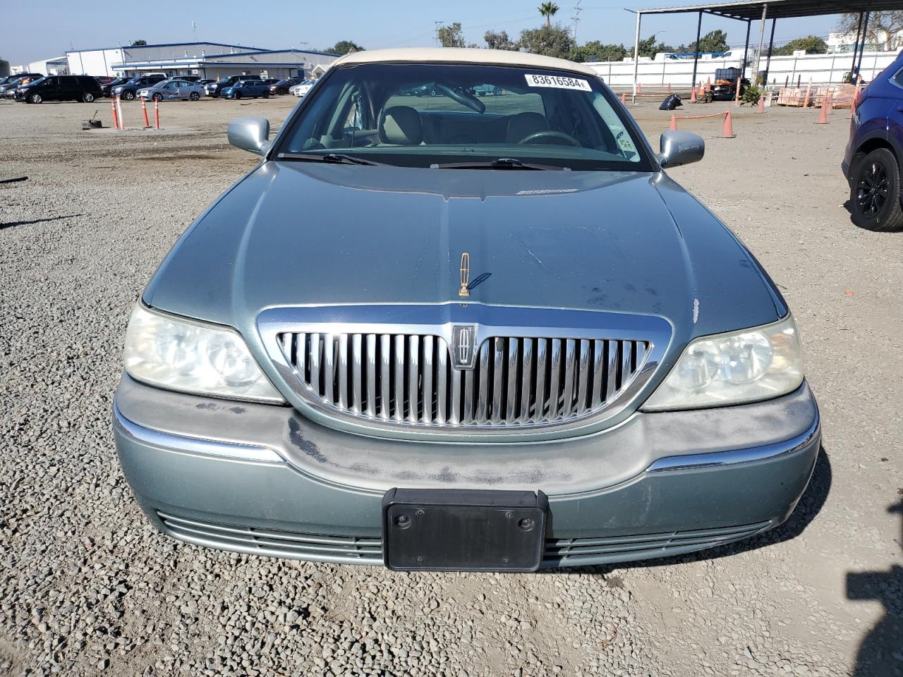 1LNHM81W24Y666076 2004 Lincoln Town Car Executive