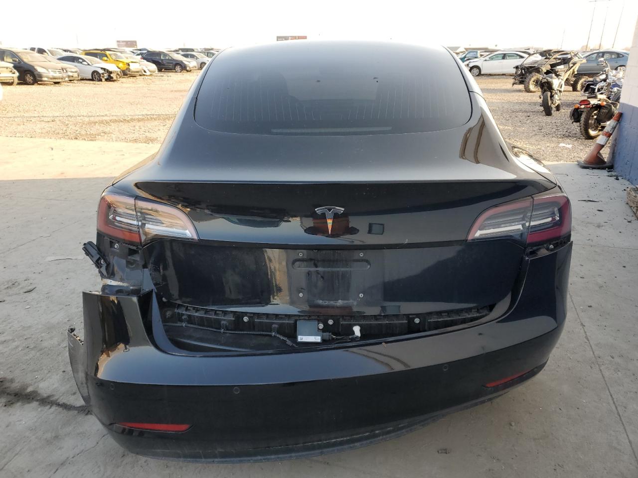 2018 Tesla Model 3 VIN: 5YJ3E1EB1JF134940 Lot: 84016504