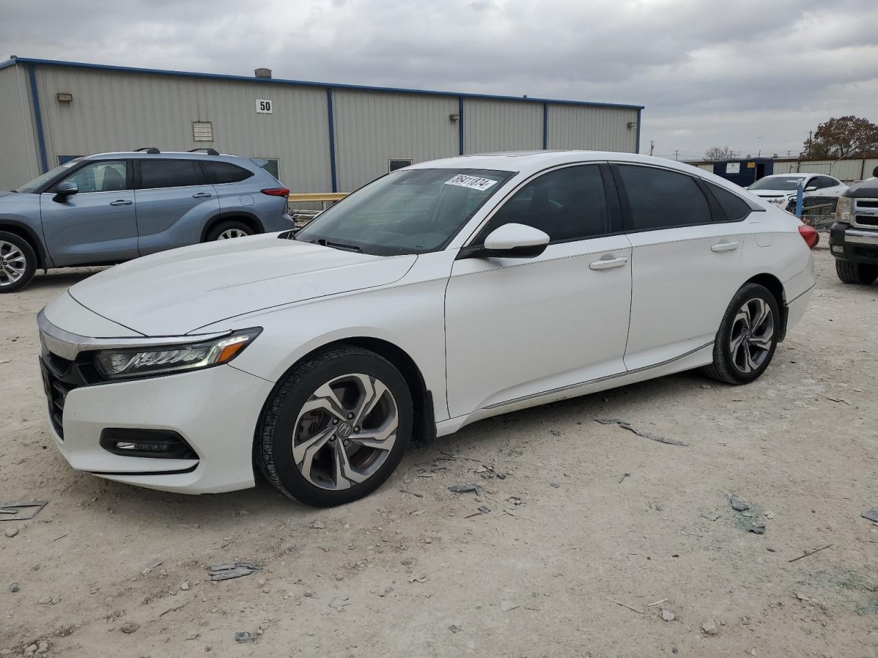 1HGCV2F52JA007770 2018 Honda Accord Exl